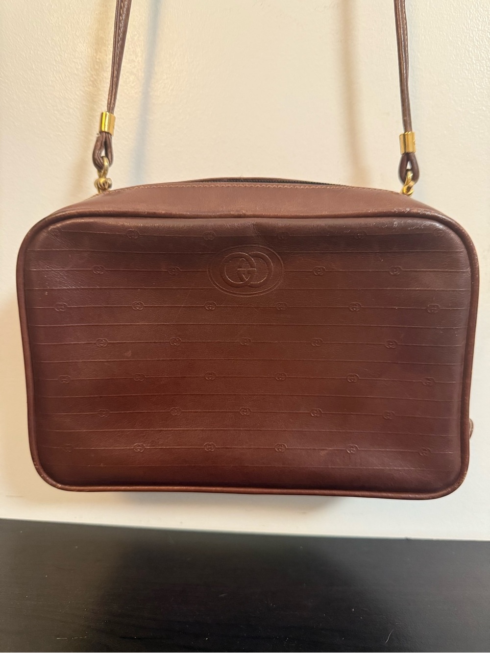 Gucci Elegant Brown Leather Crossbody Bag